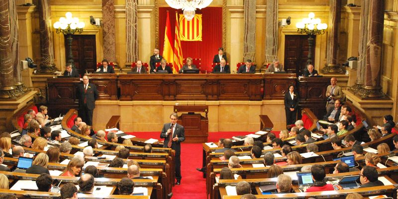 Мадрид снова показал пример, как нужно искоренять сепаратизм и наказывать предателей: суд Испании вынес окончательный вердикт по Каталонии