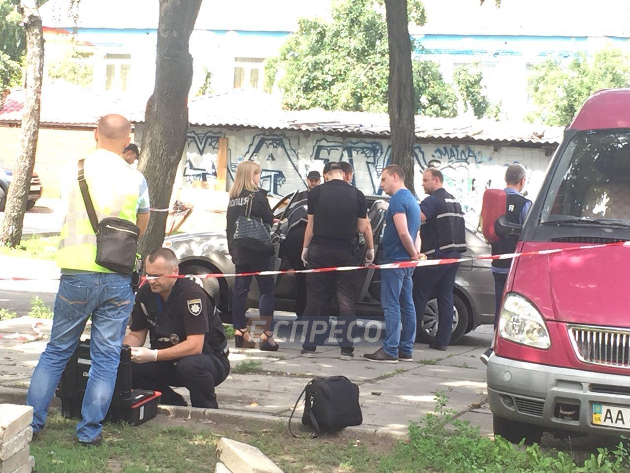 Высокопоставленного подполковника Нацполиции расстреляли прямо в машине: первые кадры и подробности ЧП в Киеве