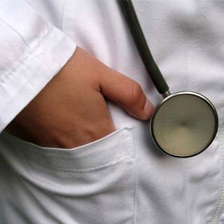 Муж пациентки напал на гинеколога в Херсонской области 