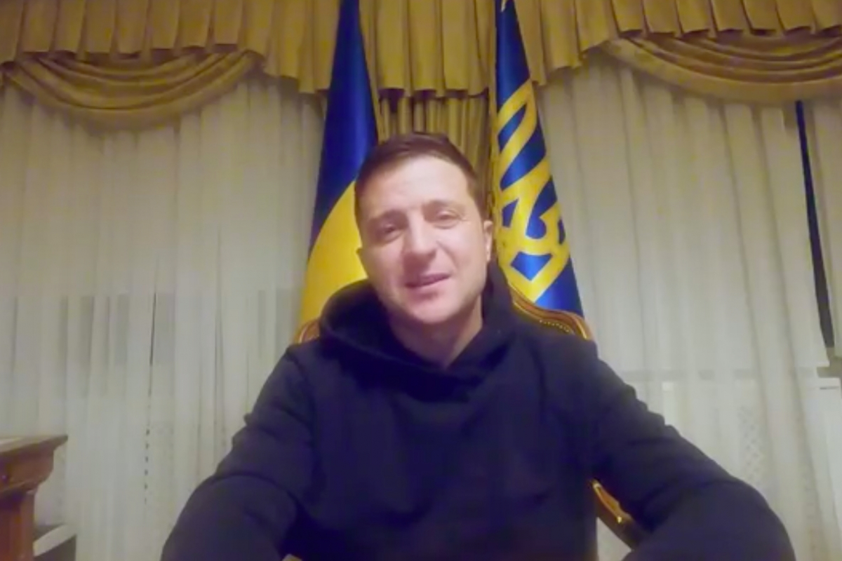 ​Заболевший COVID-19 Зеленский из больницы обратился к Украине: "Без лжи и посредников"
