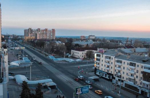 Стал вообще неузнаваем: соцсети поражены резонансным фото из Луганска, город просто не узнать - кадры