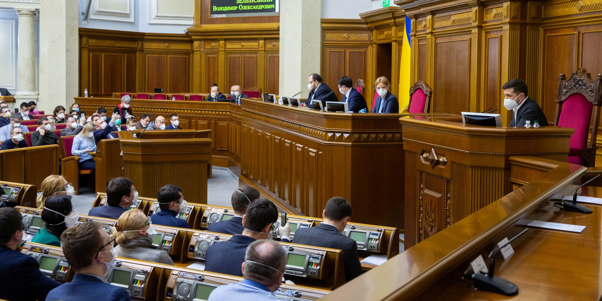 "Монобольшинства больше нет", - СМИ показали статистику и пояснили, чего ждать от Зеленского