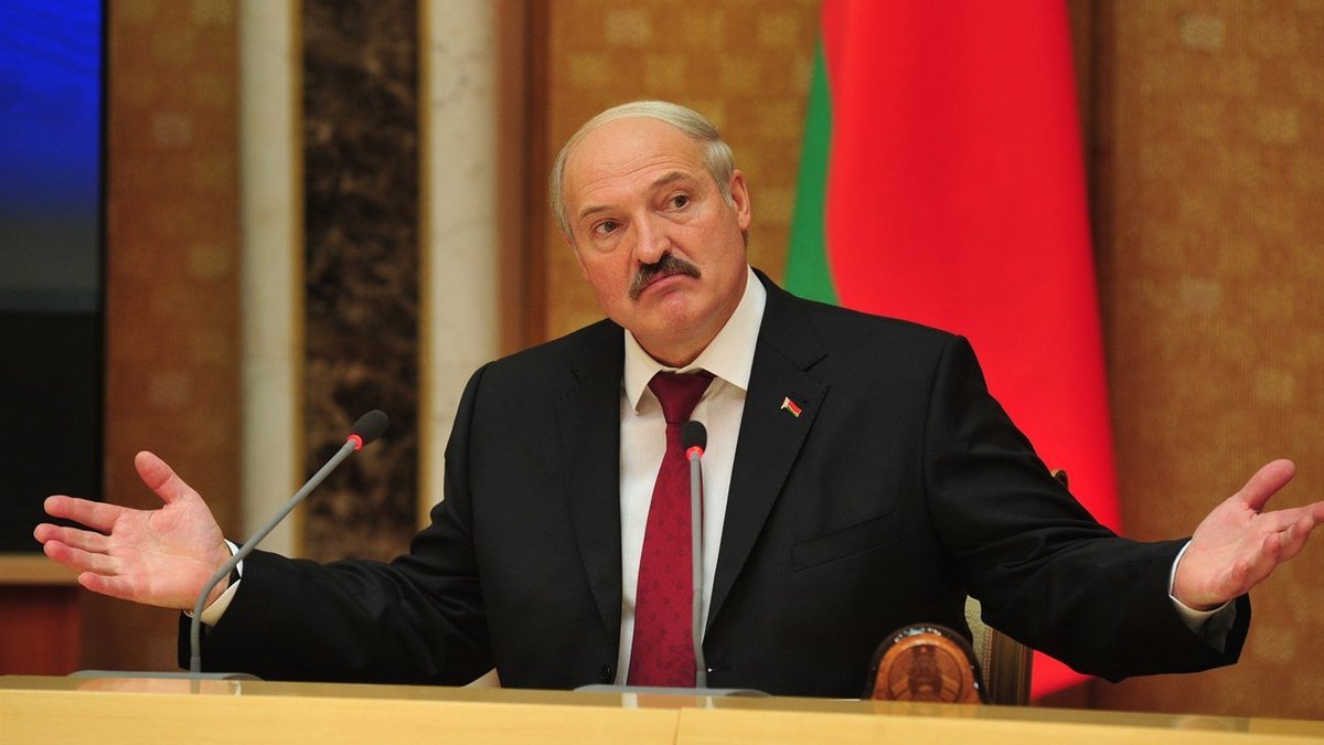 Эксперт спрогнозировал два вероятных сценария для Лукашенко после истории с "перехватом"