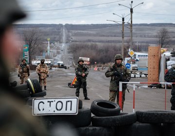 Кива: в кординационном центре Артемовска вместе с пропусками будут выдавать повестки