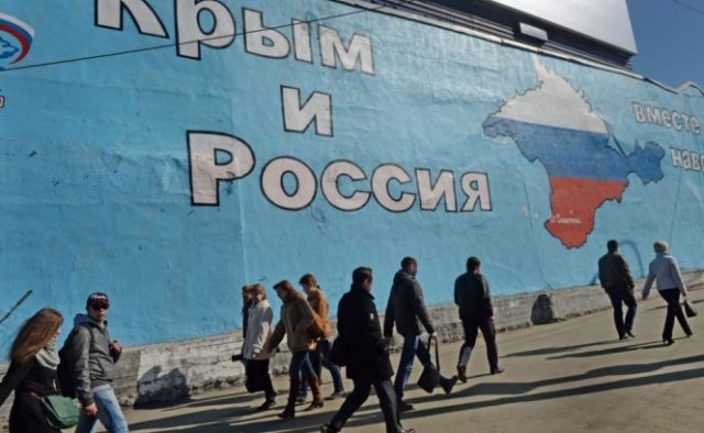 ​В Крыму с туристами можно окончательно попрощаться: обнищавшие оккупанты ввели новый нелепый штраф