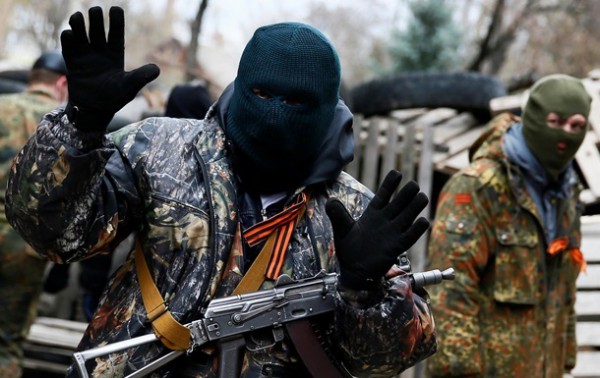Массовое дезертирство в ДНР: боевики "слили" базы данных Захарченко спецслужбам Украины