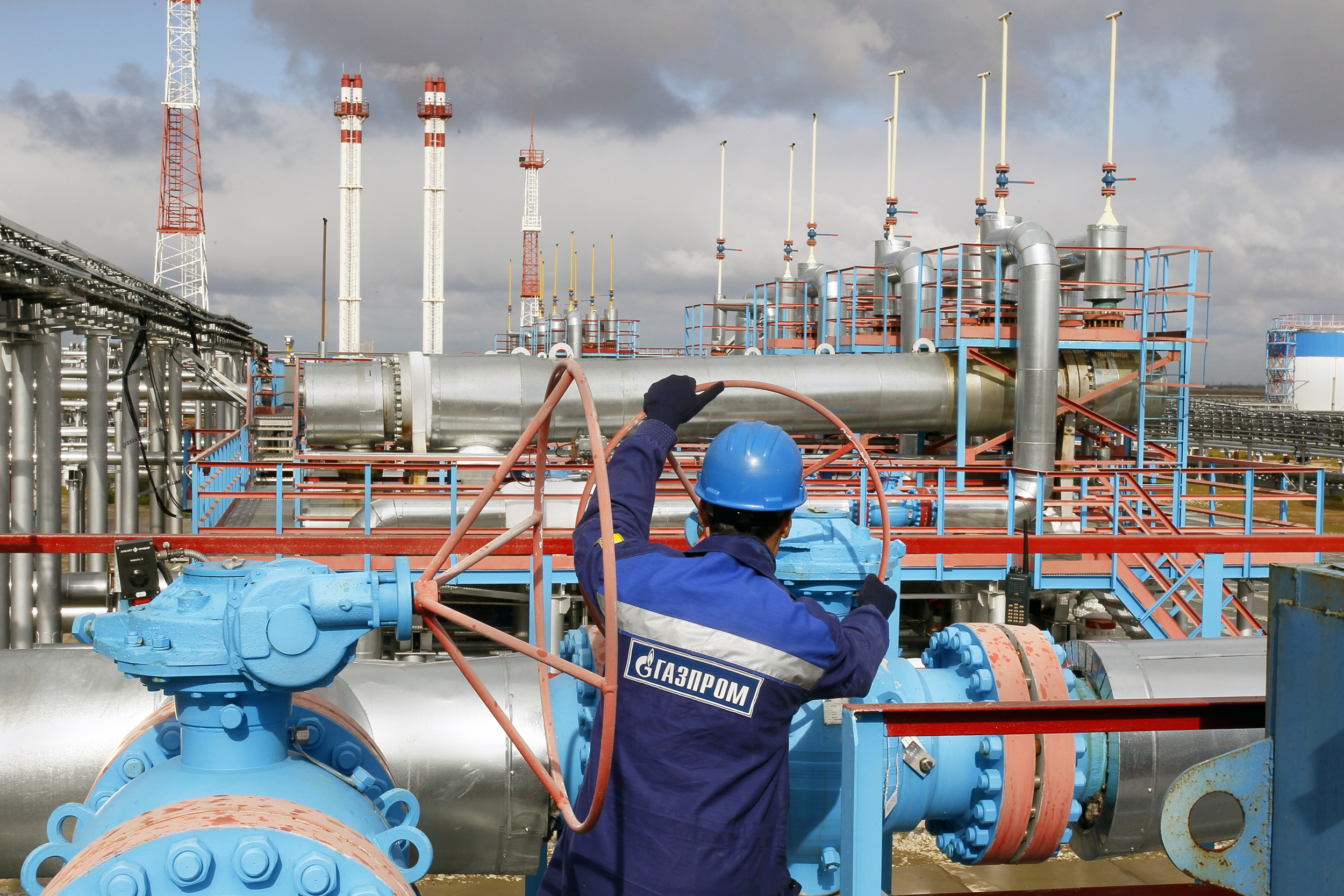 Россия должна "Газпрому" почти столько, сколько должна ему Украина