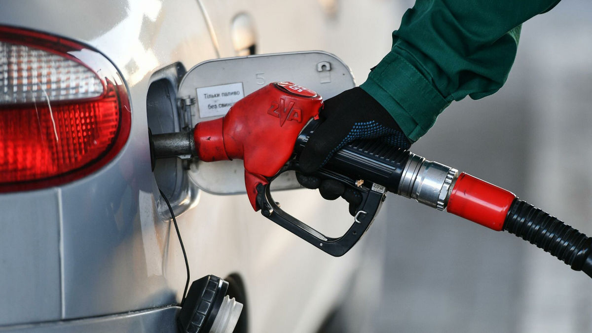 Отмена госрегулирования цен на бензин: сколько теперь будет стоит топливо на АЗС