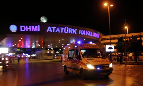 Теракт в Стамбуле: в СМИ появился список погибших. Большинство из жертв - граждане Турции 
