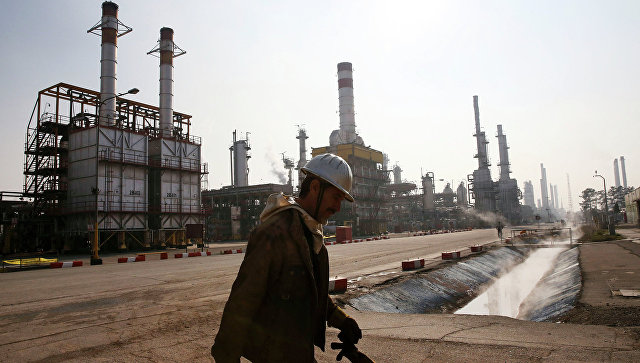 Путин в шоке: "дружественный" Иран отказался заморозить добычу нефти и поспособствовать подъему цен