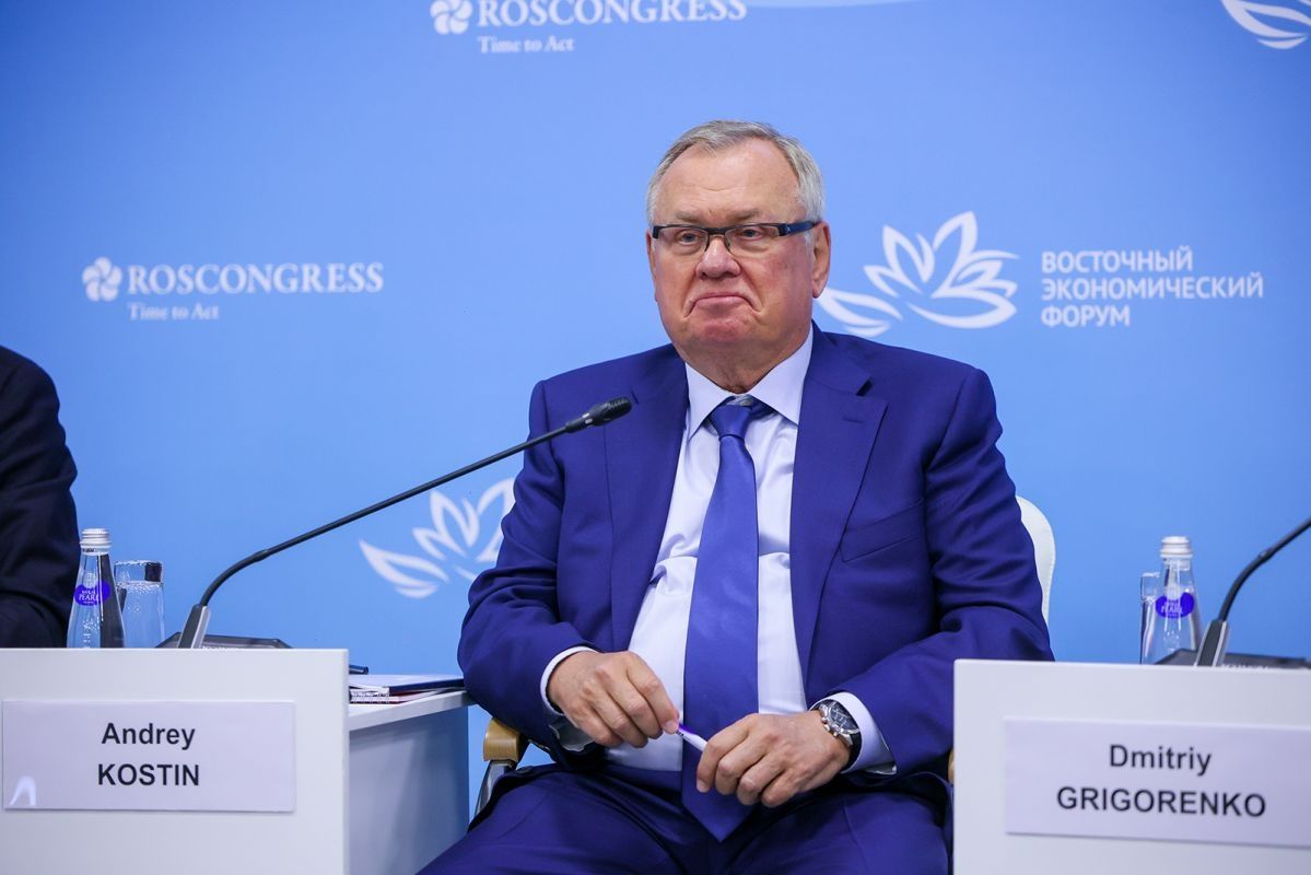 Российский бизнес сильно напуган планами Кремля – глава ВТБ Костин