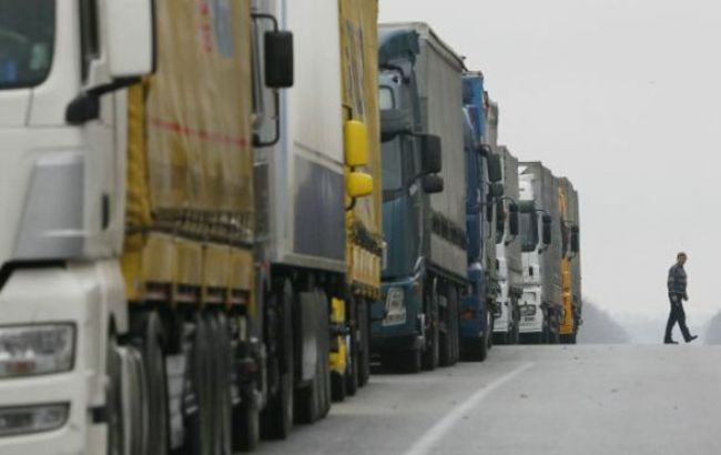 Российская блокада: власти РФ отпустили домой около 17 грузовиков Украины, - Пивоварский