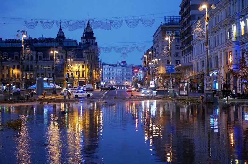 Ночной потоп в столице: в Сети показали кадры невиданной стихии в Киеве