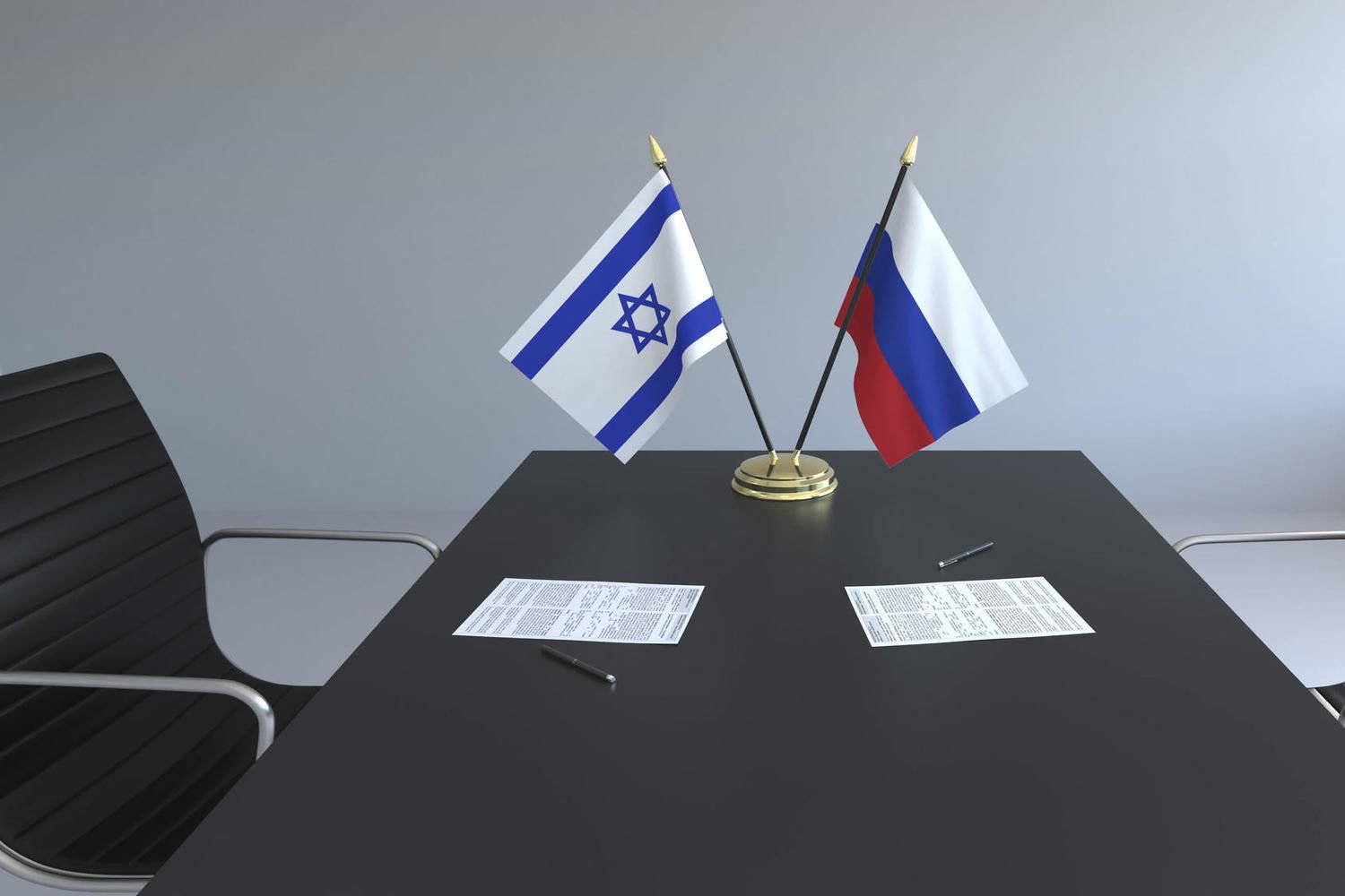 Евреи растоптали флаг России после скандальных высказываний Лаврова