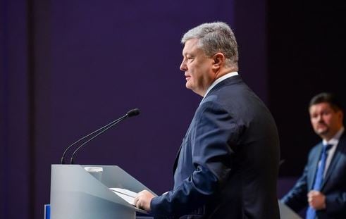 Участие Порошенко в выборах-2019: президент заинтриговал неожиданным заявлением - видео