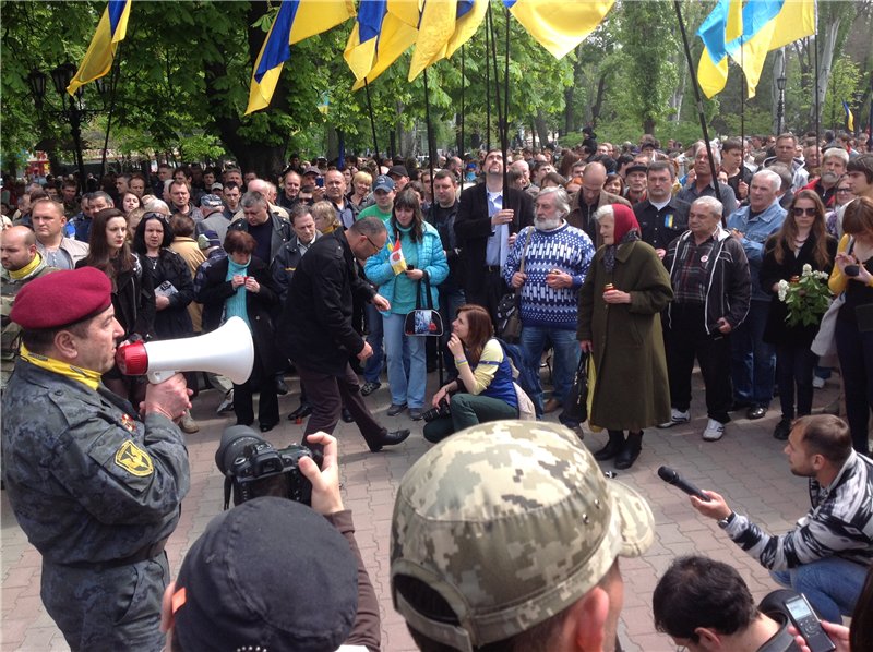 Одесситы возложат цветы к месту гибели активистов 2 мая