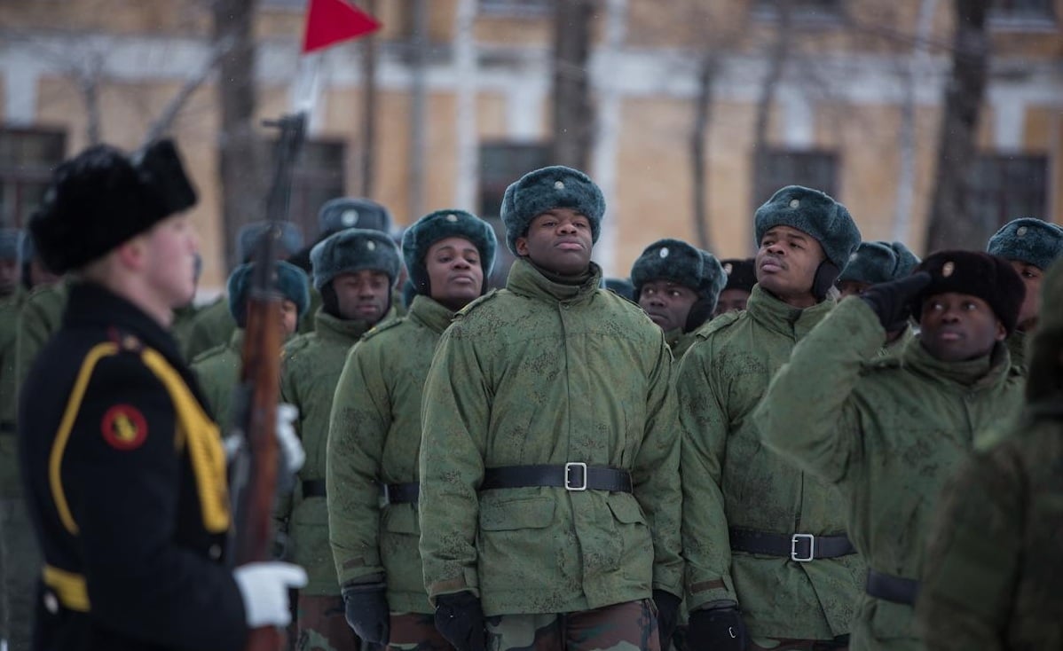 В военном училище на Дальнем Востоке РФ готовят чернокожих бойцов