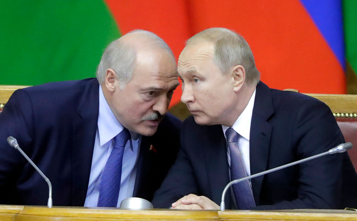 У Путина пояснили, будут ли помогать Лукашенко в Беларуси военными