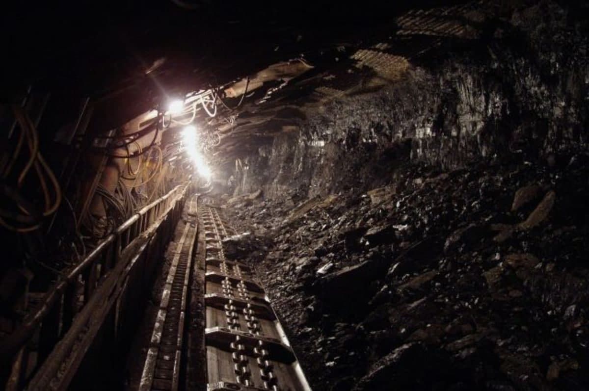 Две трагедии на шахтах в ОРДЛО: десятки погибших и раненных 