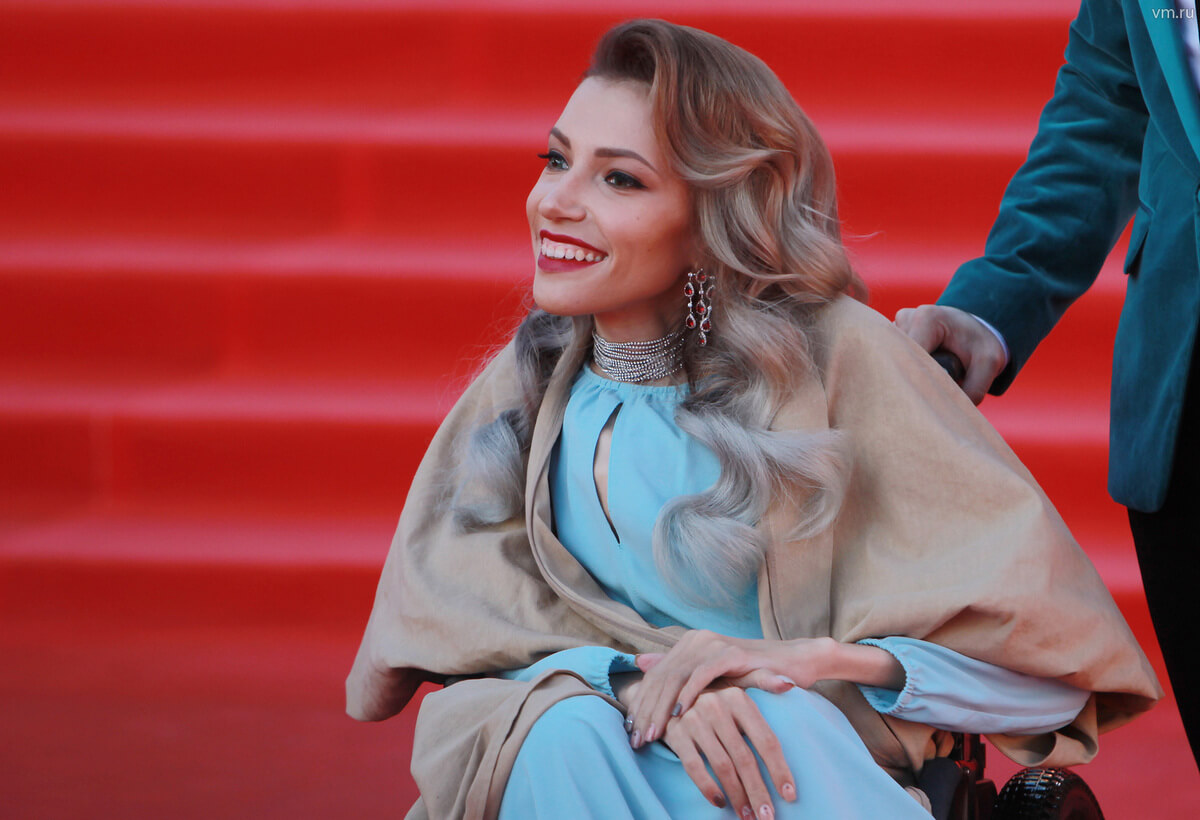 Россия поплатилась за то, что давила на жалость: Самойлова не попала в финал "Евровидения"