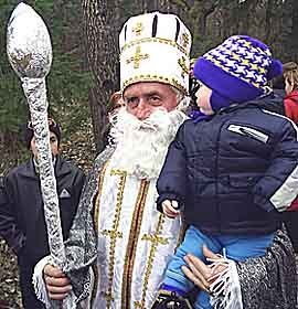 В Киеве на городских праздниках Деда Мороза заменит Святой Николай