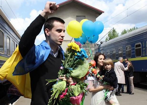 "Мы тебя сделаем псом Кадырова": ФСБ год пытала и запугивала львовского студента