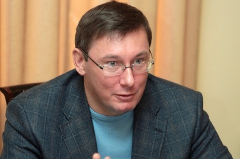 Луценко: Путин не пожалеет денег, телеканалов и газет, чтобы смести власть в Украине
