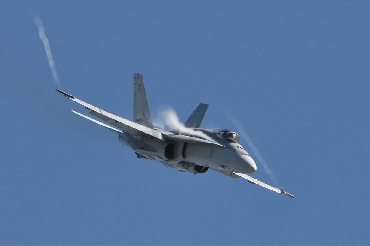 F-18 НАТО сбил "неустановленный" дрон над Румынией: первые детали