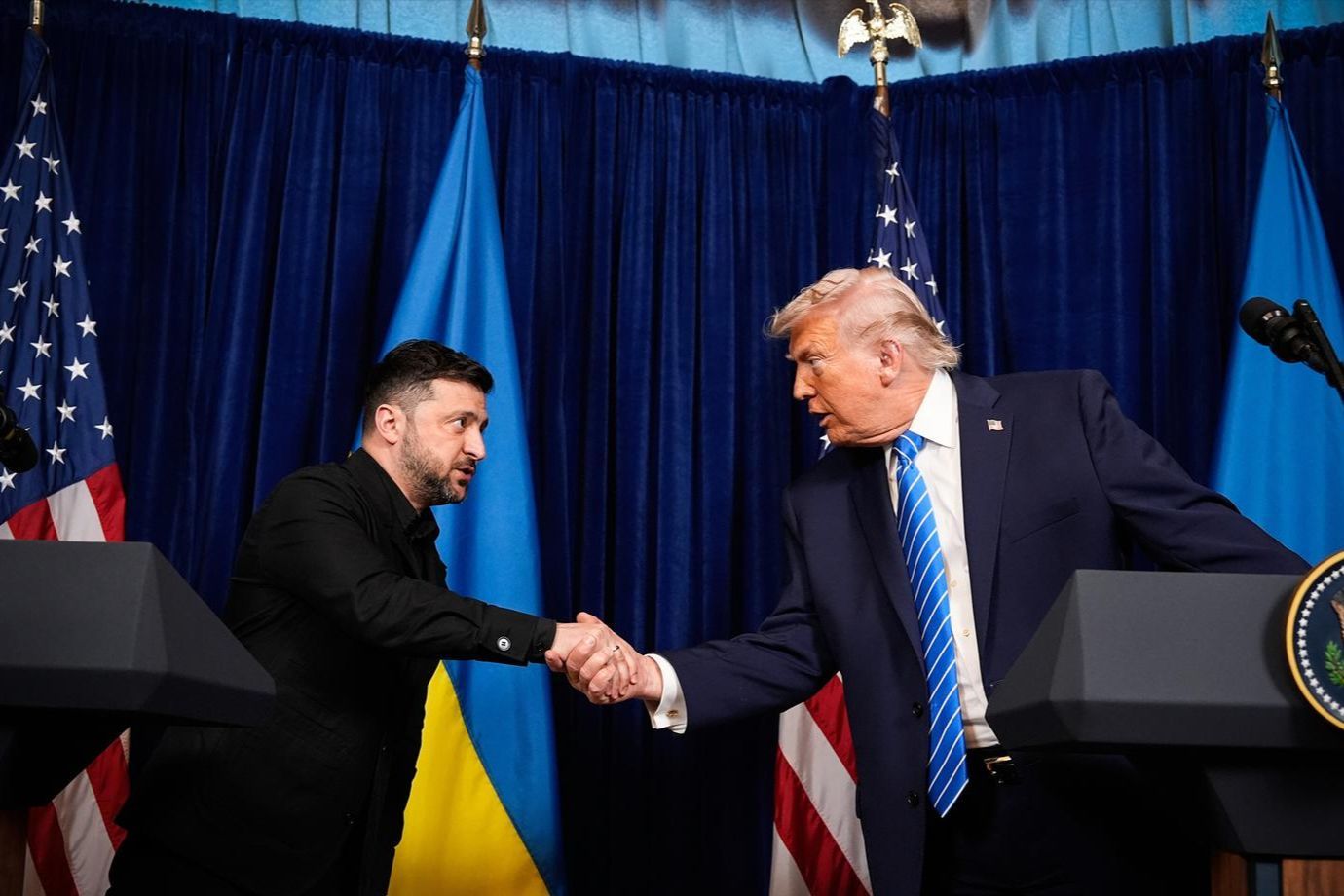 Поки Україна тримає фронт, Америка трощить "вісь зла" – New York Post