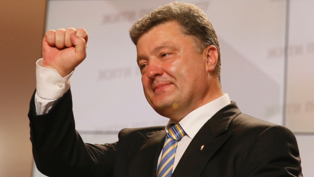 Порошенко хочет изменить законодательство, чтобы иностранцы смогли войти в правительство Украины