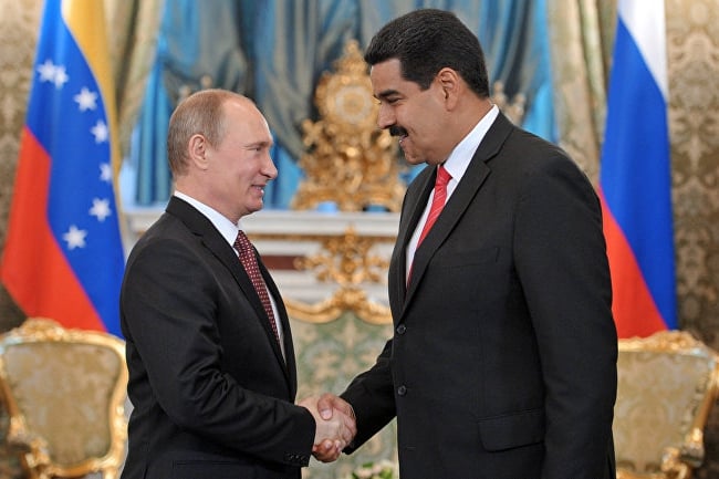 ​Китай "бросил" Мадуро - диктатор Венесуэлы срочно летит в Москву за деньгами
