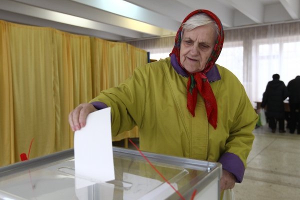 Киевляне массово игнорируют выборы