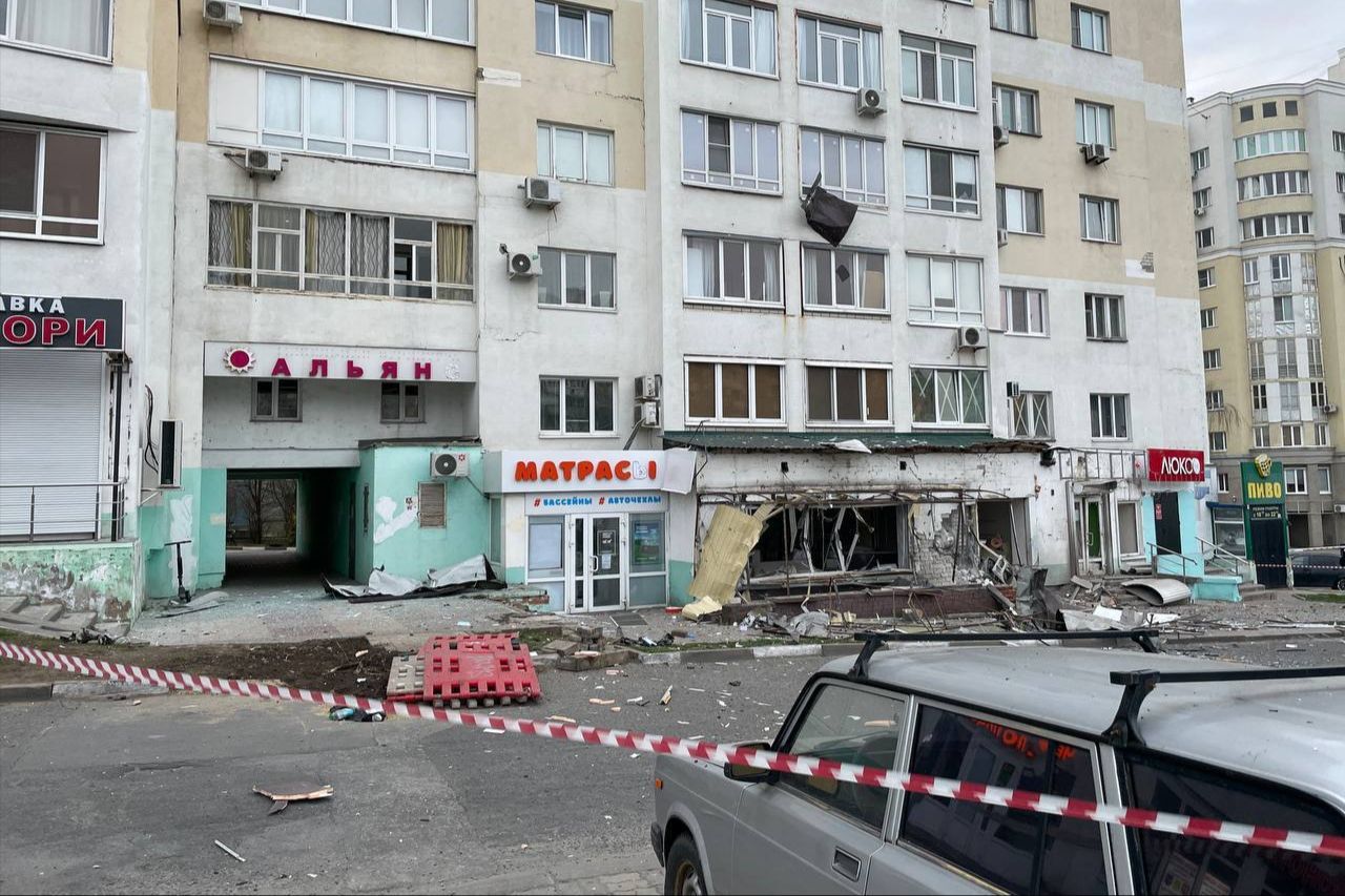 "Саш, все в дыму", - Белгород проснулся от сильных взрывов, ПВО РФ отбомбилась по городу