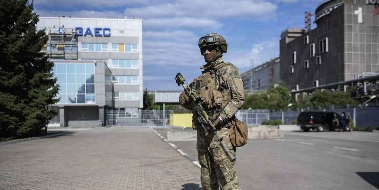 РФ превращает Запорожскую АЭС в военную базу и использует ее в качестве щита 