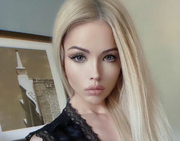 Украинскую "Барби" Валерию Лукьянову обвинили в фотошопе: она впервые решила показать свои детские фото 