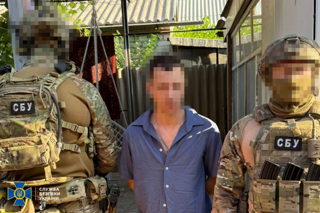 СБУ задержала наводчика ударов по Славянску: пособник оккупантов оборудовал наблюдательный пункт дома