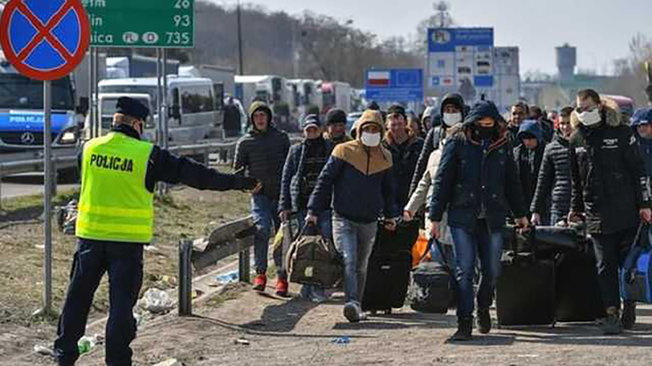 Украина закрывает почти все пункты пропуска: пограничники пояснили, как попасть в страну