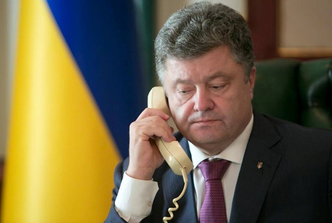Порошенко и Байден договорились продолжать реализацию минского плана и обсудили финансовую помощь Украине