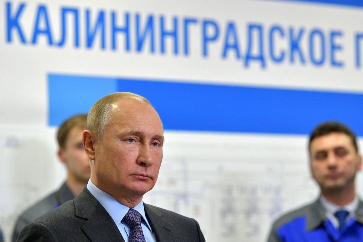 ​Вся РФ в недоумении: Путин открыл в Калининграде газовую "дыру" с убытками в десятки миллиардов в год