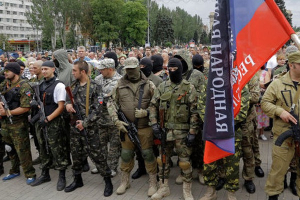 У террористов на Донбассе новые "200-е" и "300-е" - ряды "ЛНР/ДНР" редеют катастрофически, "армия" боевиков за неделю теряет десятки вояк