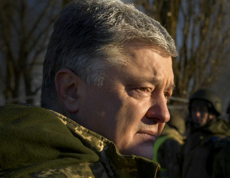 ​Квартиры к Новому году семьям пленных бойцов АТО: Украина обсуждает мощный поступок Порошенко