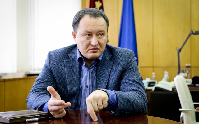 Губернатор Запорожской области отказался подавать декларацию, прикрываясь званием в СБУ