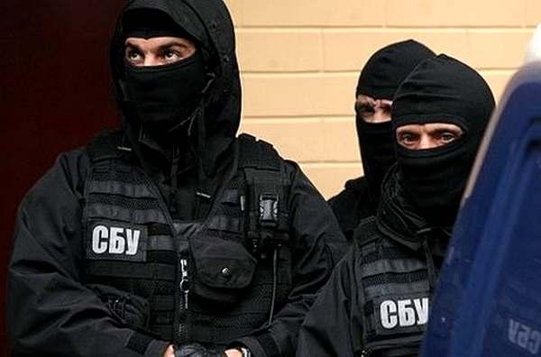 СБУ обнаружила хранилища со взрывчаткой под Луганском