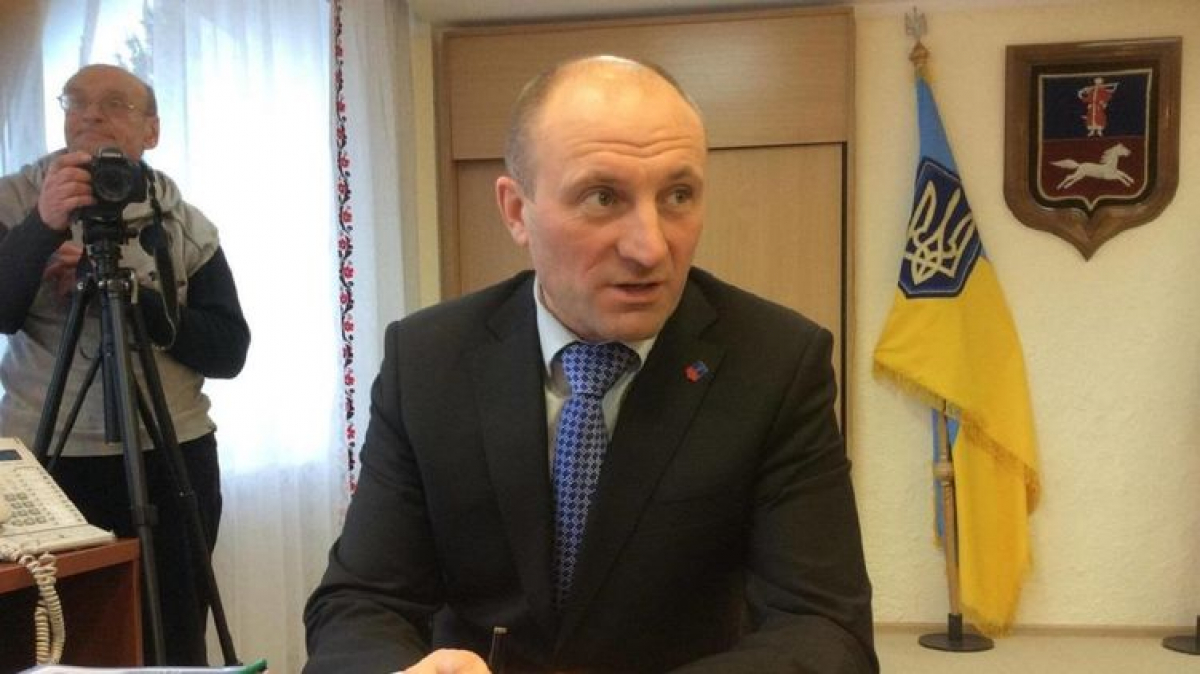 Мэр Черкасс Бондаренко ответил Зеленскому за "бандита": "В городе на местных выборах вам нечего ловить"