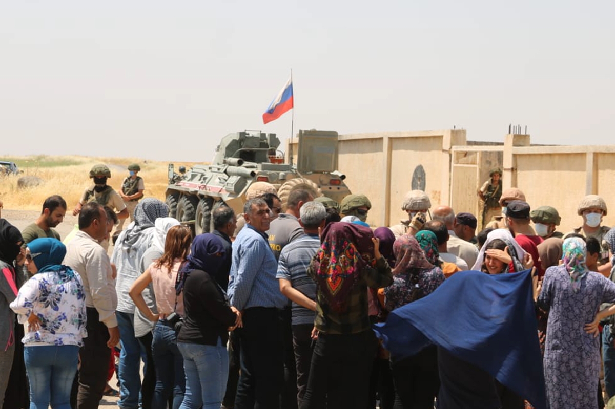 ​В Сирии курды заставили военных России уйти из их деревень: "Мы предпочитаем защиту США"