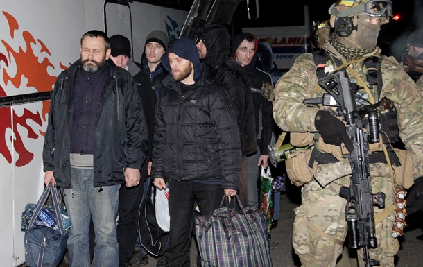 Минобороны: из плена освободили пятеро украинских бойцов