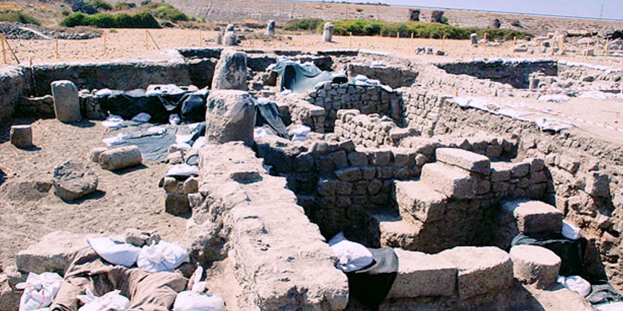 Египетские археологи обнаружили удивительную находку, раскапывая руины древнего греко-римского храма