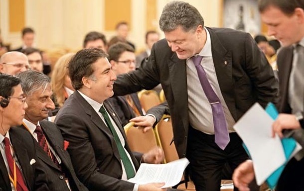 Порошенко рассмотрит петицию, касающуюся назначения Саакашвили премьер-министром Украины
