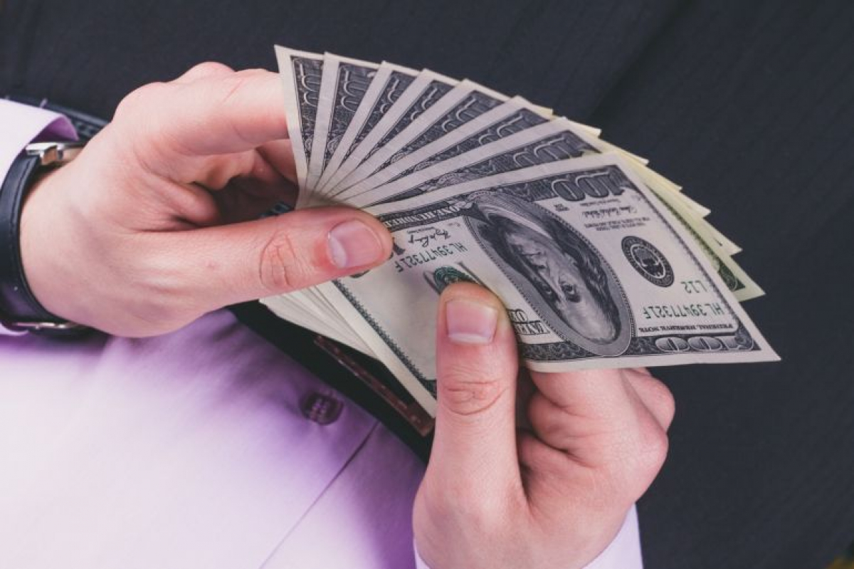 Аналитики прогнозируют изменение курса доллара в Украине: прогноз на неделю