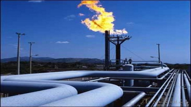 Украина начнет закупать газ из Венгрии в январе 2015